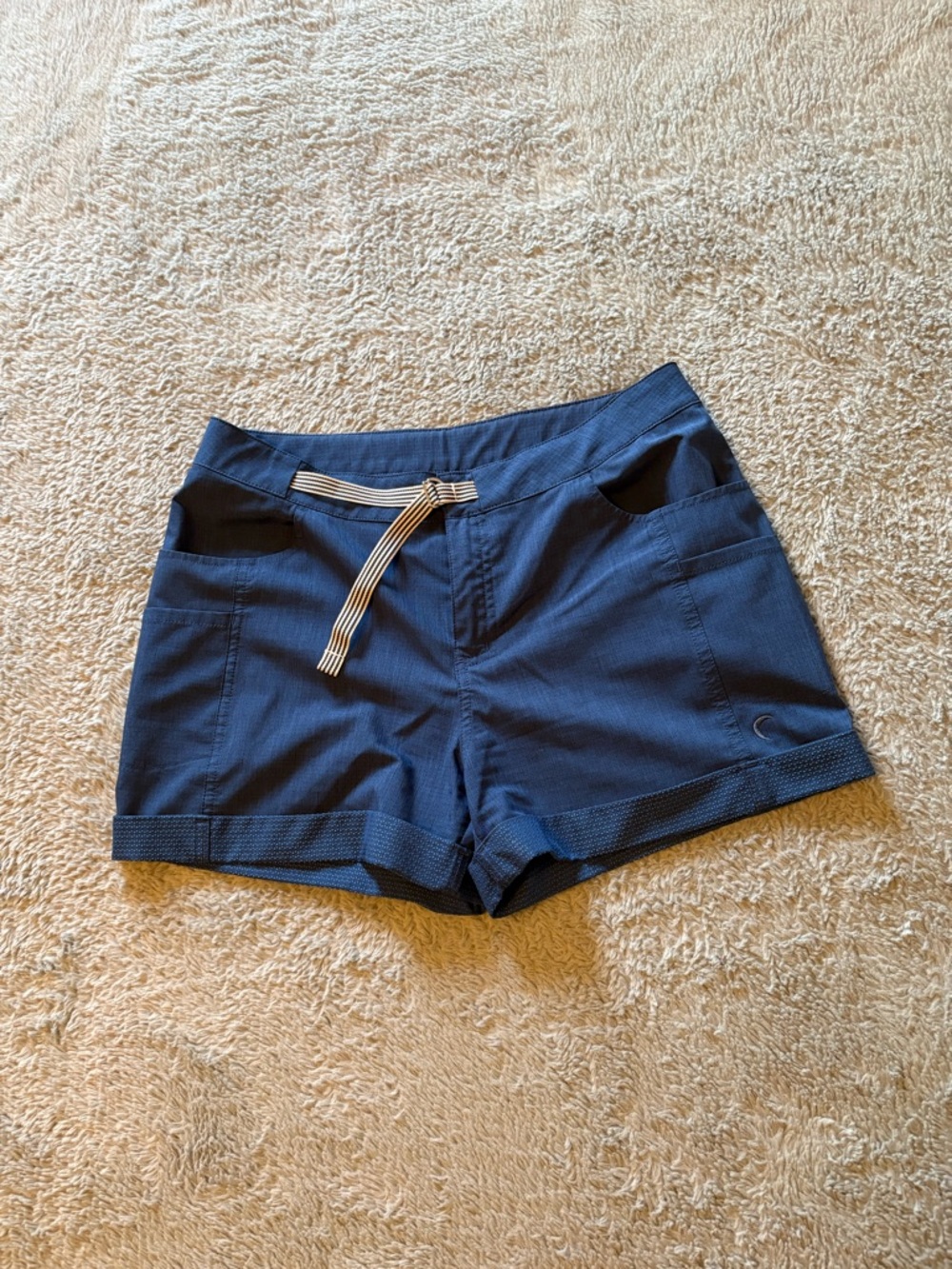 ZYIA Not Just a Trail Shorts Size Medium